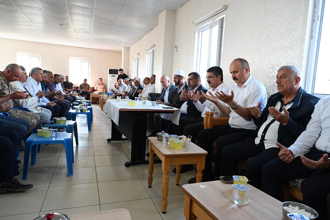 Valimiz, Balkon Faciasında Hayatını Kaybeden Vatandaşlarımızın Ailelerine Taziye Ziyaretinde Bulundu